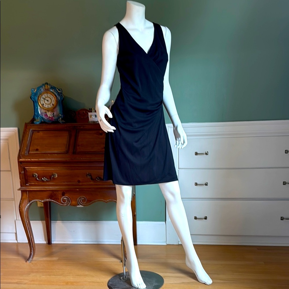Express Black Sheath Mini Dress V-Neck Sleeveless
